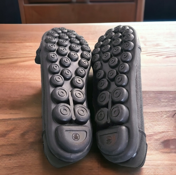 EURO HAND STITCHED Black Leather Flats 9.5 10 Floral Bubble Loafers Lagenlook - Picture 9 of 16